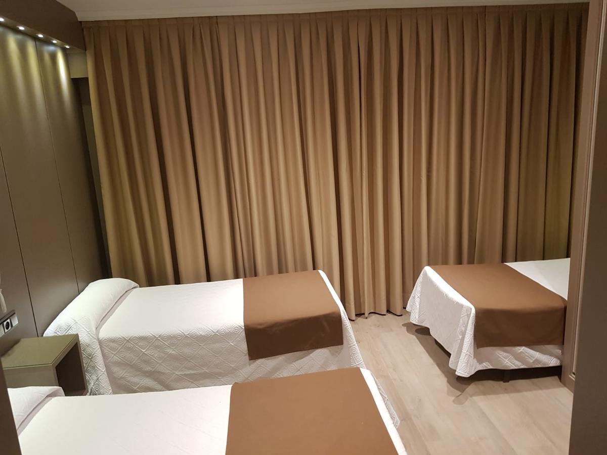 Hostal Colon Getafe Extérieur photo